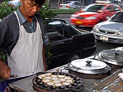 Khanom krok treats near Sukhumvit Soi 57