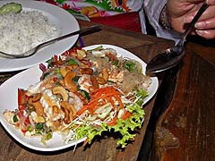 Crystal noodle salad with seafood